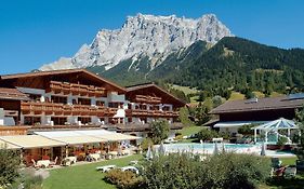 ****hotel Tirolerhof - Family & Wellnesshotel